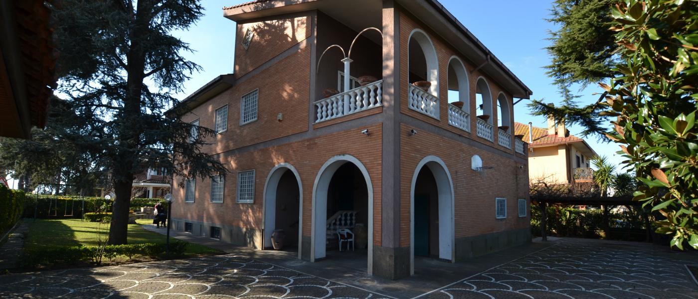 Villa unifamiliare via del Divino Amore 191, Marino
