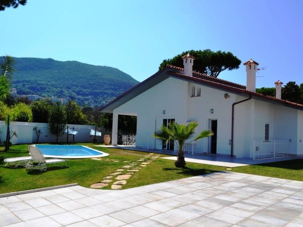 Villa unifamiliare via Frangipane, San Felice Circeo